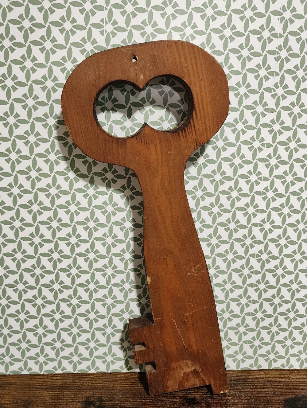 Vintage Rustic Brown Wooden Key - Key Rack - Picture 4 of 5